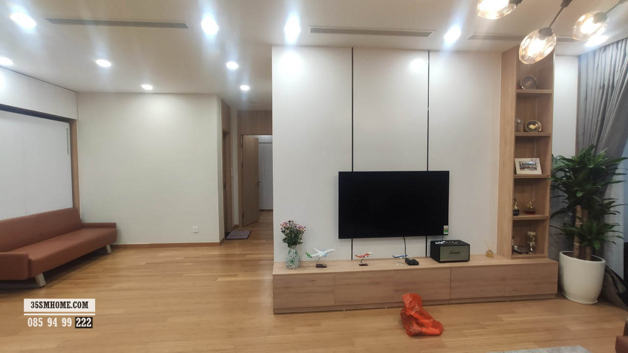 Thi công lắp đặt hoàn thiện hệ tủ vách trang trí Tivi đẹp tại Bích Đào TP Ninh Bình