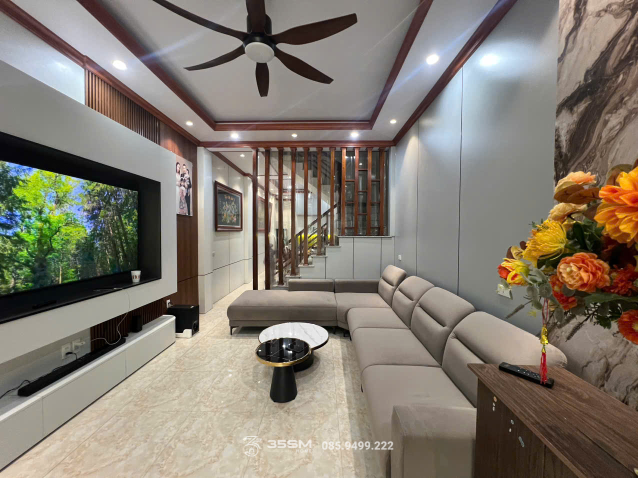 Phòng khách hiện đại sau khi cải tạo tại nb